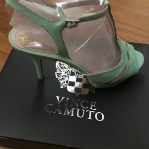 Beautiful Vince Camuto Sandals size 10